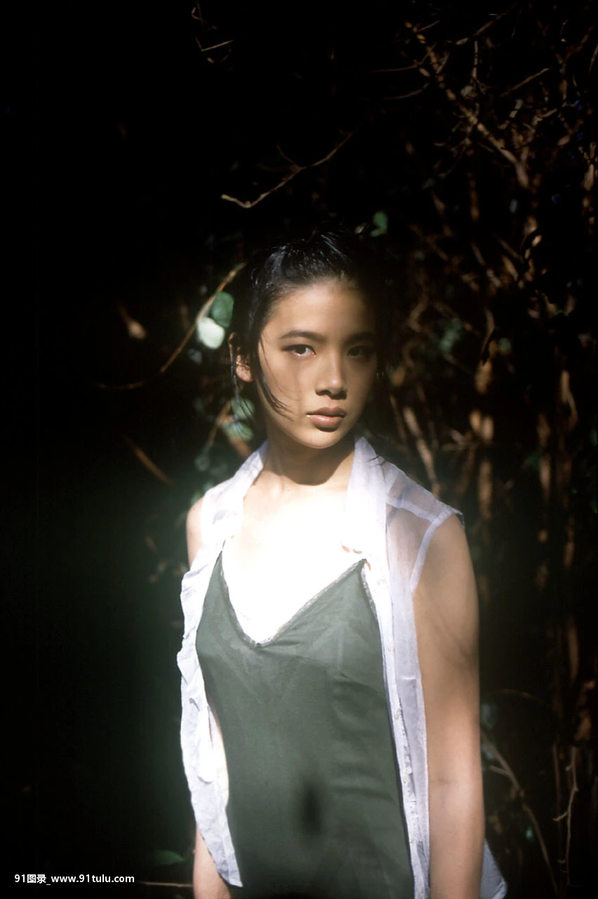 Maya Akishiro [20P][filmora 写真 重ねる]